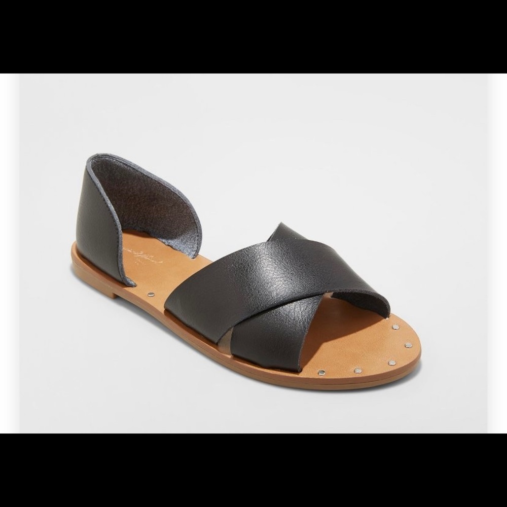 Crossband Flats by Universal Thread NWT